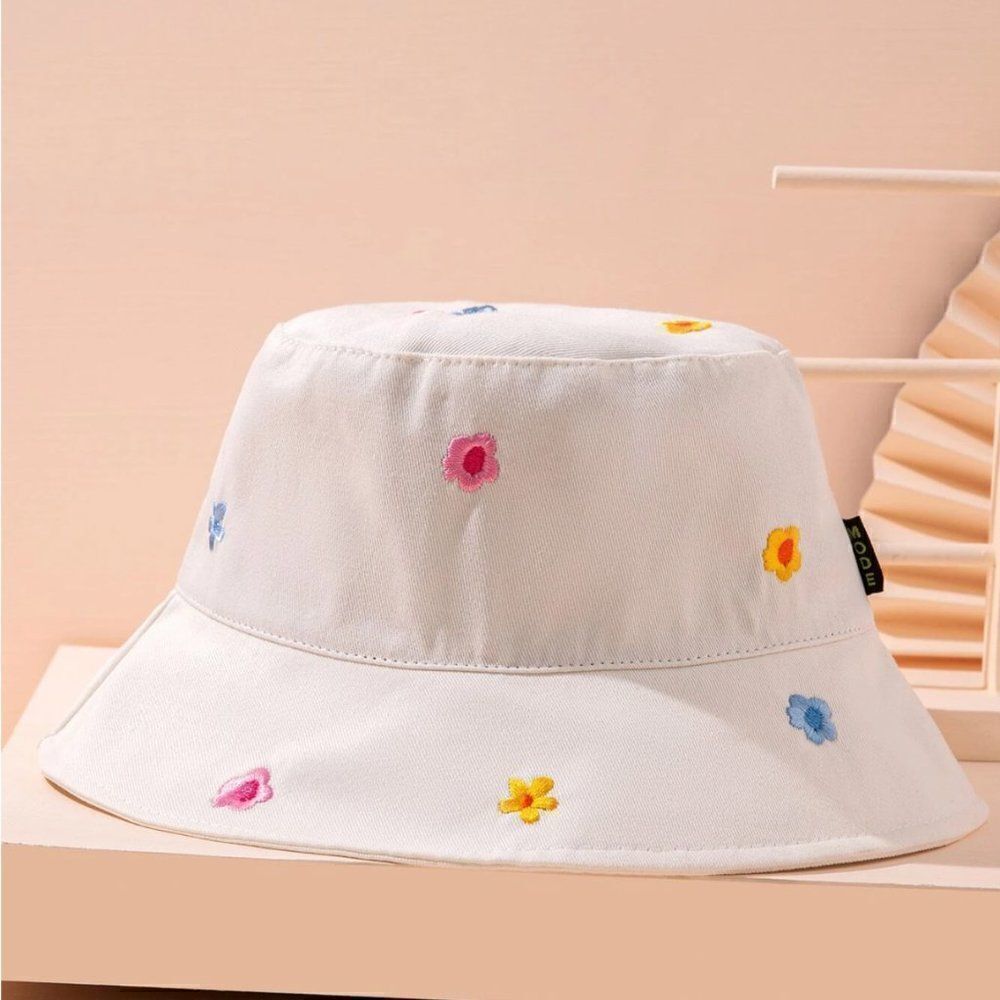 White Flower Embroidered Bucket Hat - Picture 2 of 5